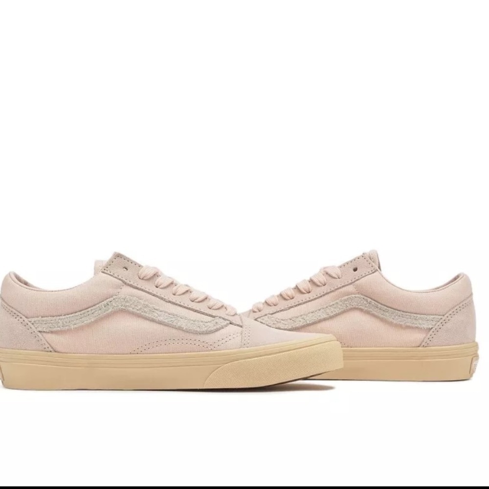 Vans old skool biscotti sneakers pink white size 6 NEW IN BOX